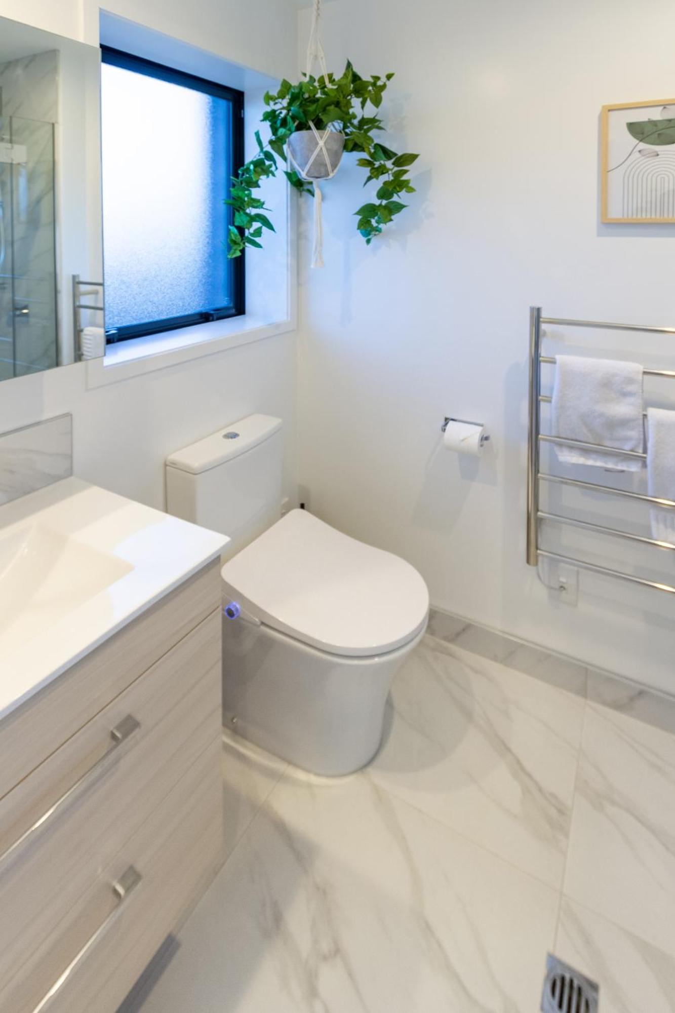 Downtown Delight: Studio At 8 Wilmer With Backyard Christchurch Buitenkant foto